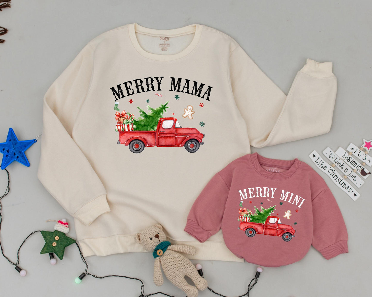 Mama and Mini Western Christmas Sweatshirts: Retro Matching Outfit