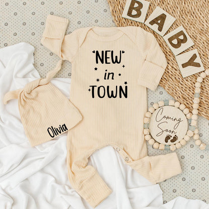 "New in Town" Baby Bodysuit & Hat Set Newborn Coming Home Outfit Bold Modern Star Plus Symbol Playful Shower Gift Unisex Comfortable Design