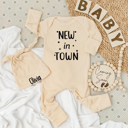 "New in Town" Baby Bodysuit & Hat Set Newborn Coming Home Outfit Bold Modern Star Plus Symbol Playful Shower Gift Unisex Comfortable Design