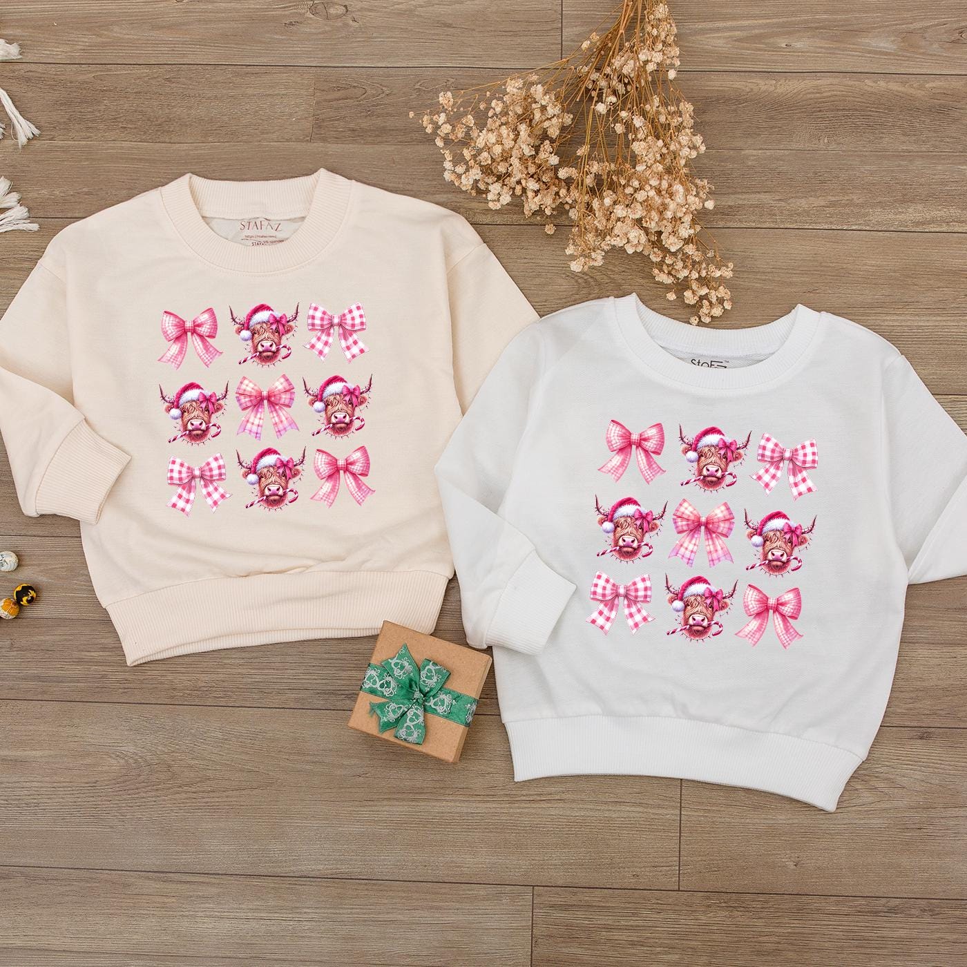 Cute Pink Bow Highland Cow Baby Romper Sweet Cowgirl Sweatshirt for Newborn Girls Festive Holiday Country Western Outfit
