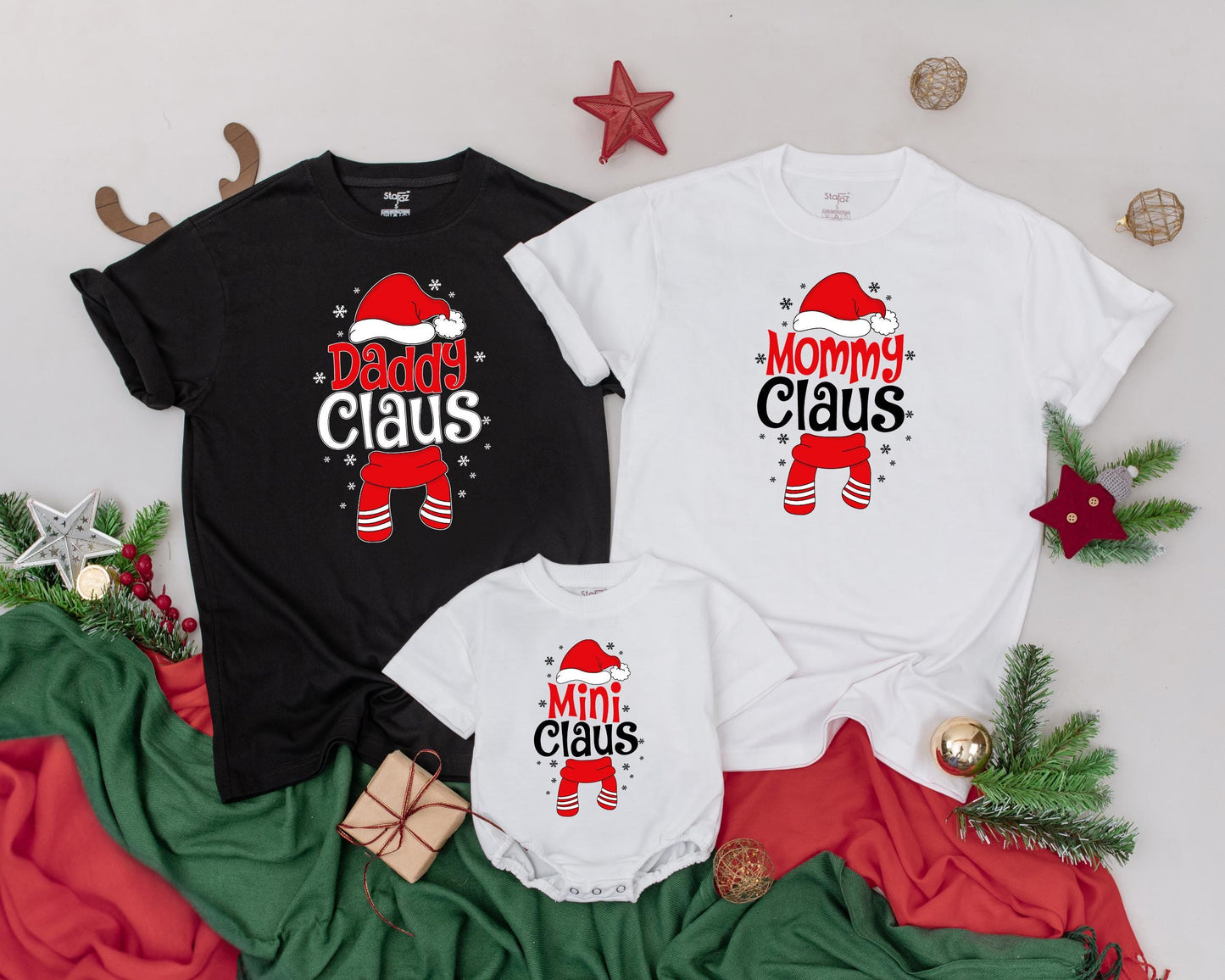 Personalized Matching Family Mommy Daddy Claus Christmas Shirts for Kids, Festive Retro Holiday Celebration Outfit with Playful Snowflake Scarf Santa Hat Designs