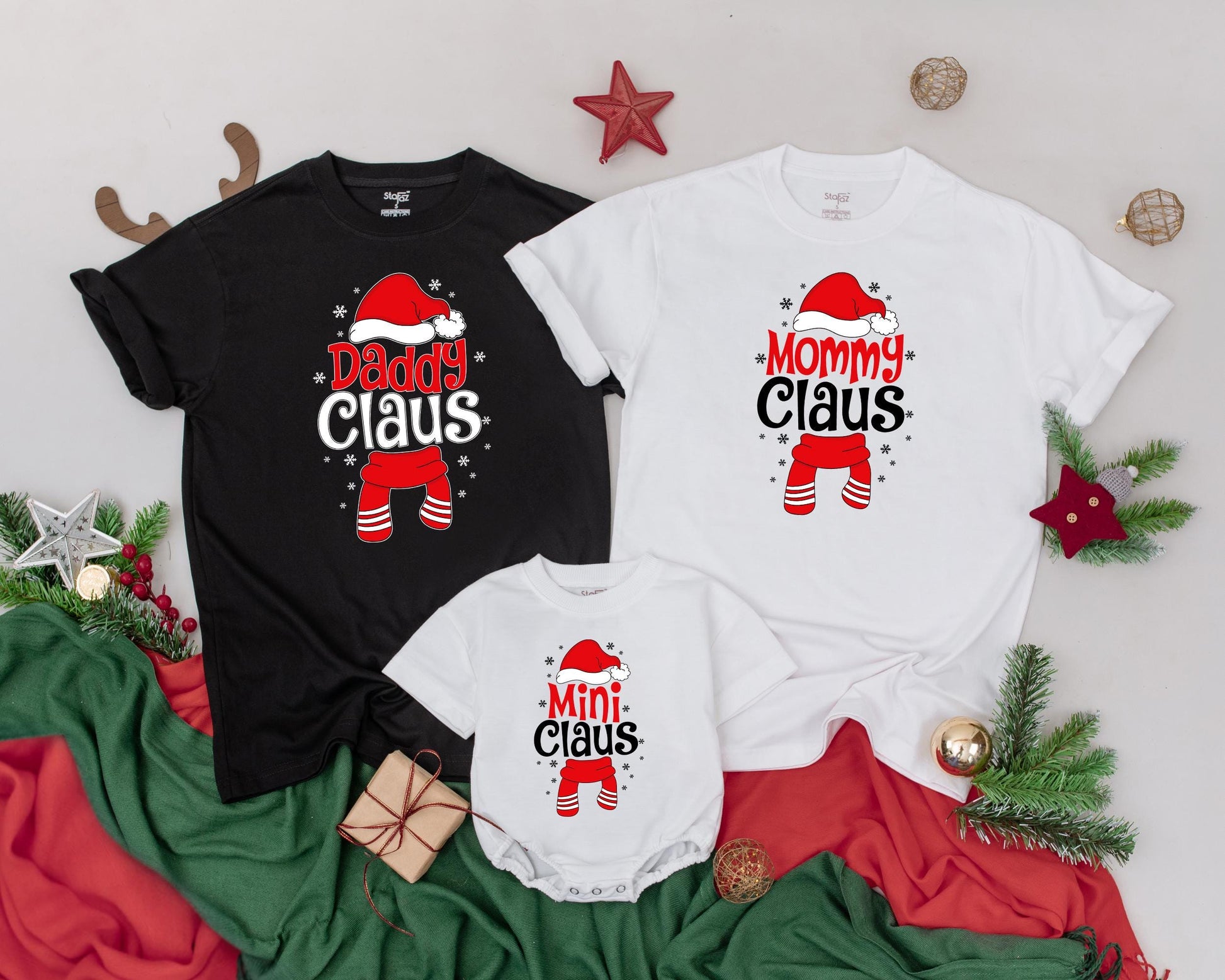 Personalized Matching Family Mommy Daddy Claus Christmas Shirts for Kids, Festive Retro Holiday Celebration Outfit with Playful Snowflake Scarf Santa Hat Designs