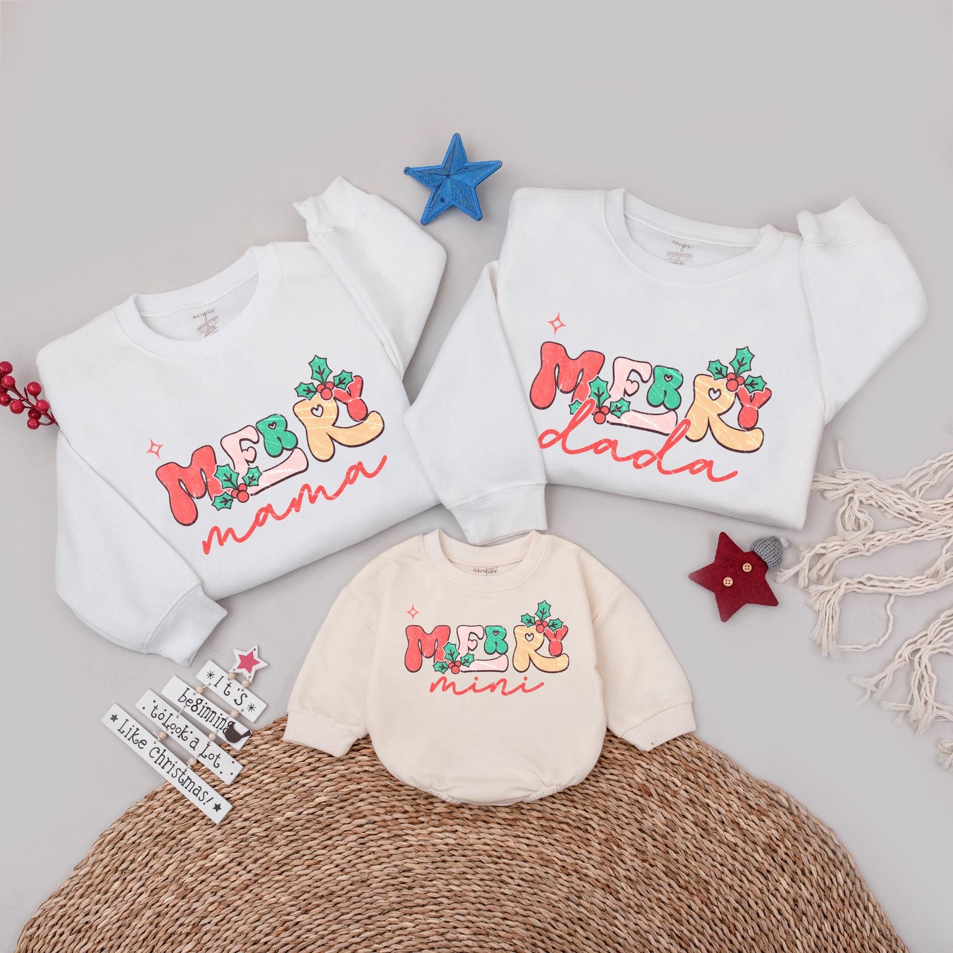 Merry Mama & Mini Matching Christmas Family Outfits Festive Holly Berry Star Design Cheerful Holiday Mom Baby Daughter Sweatshirts