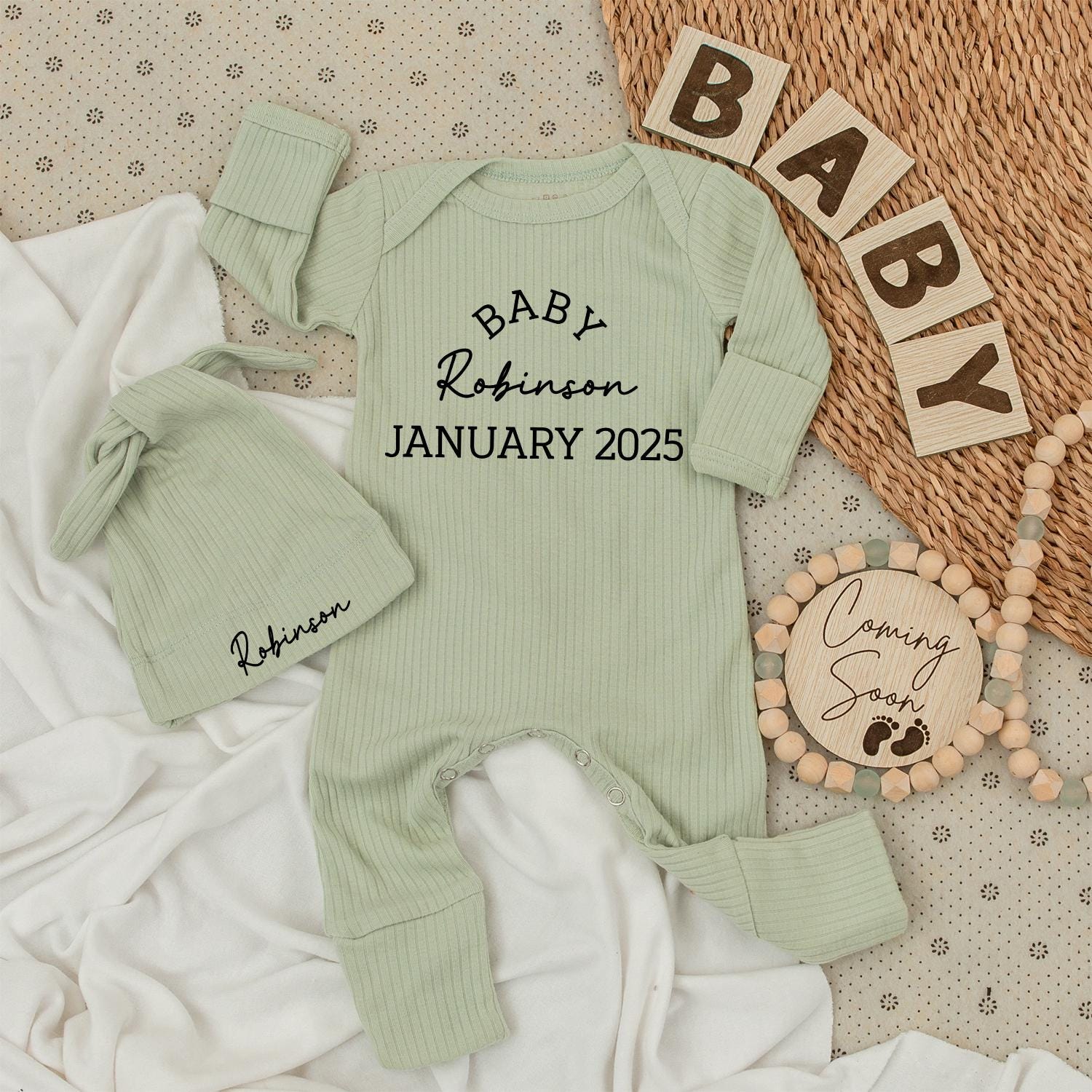 Pregnancy Announcement Baby Bodysuit and Hat Set Custom Reveal Outfit for Grandparents Family Surprise Newborn Gift