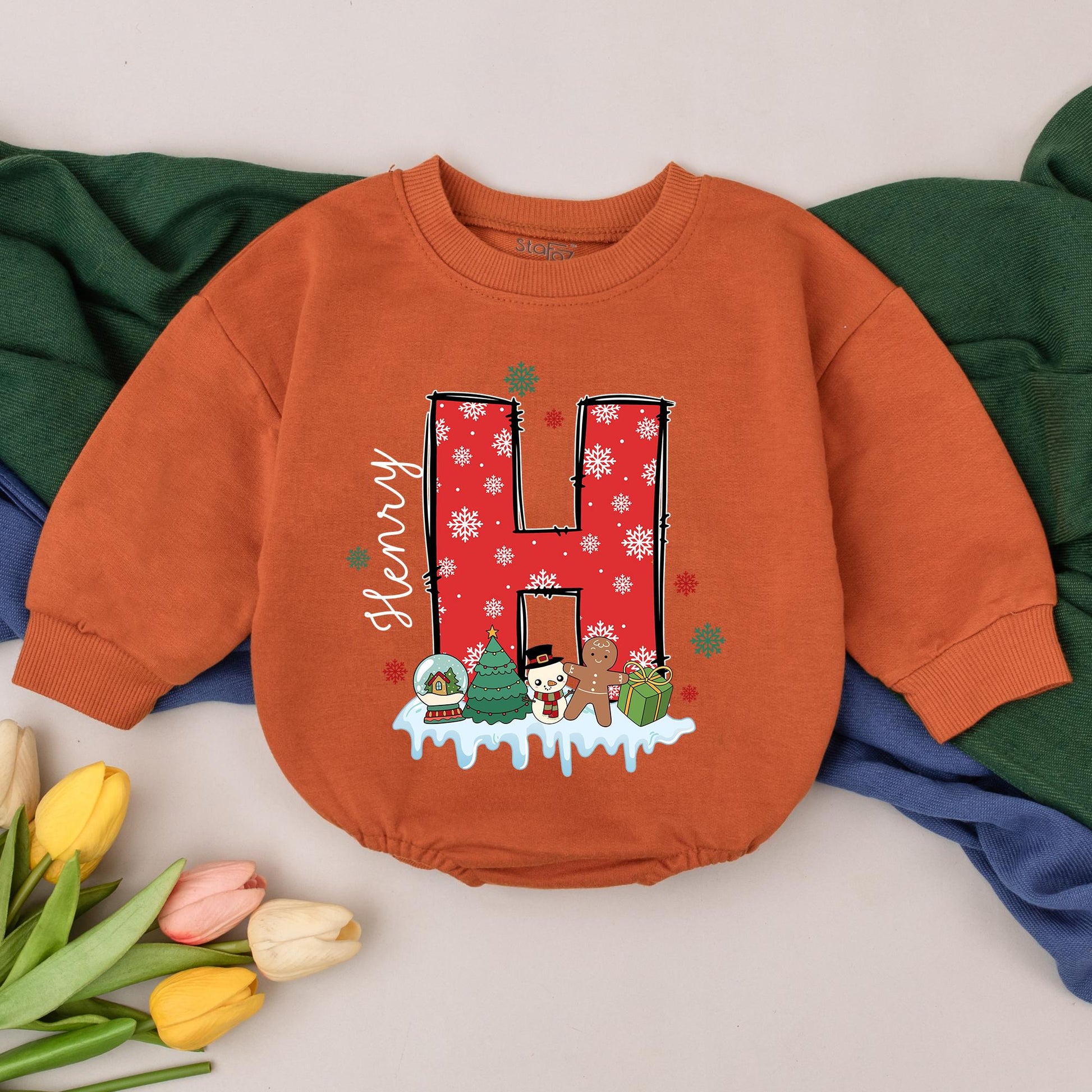 Personalized Christmas Baby Romper Custom Name Initial Snowflake Design Festive First Christmas Bubble Romper for Newborn Girls Boys Baby Shower Gift