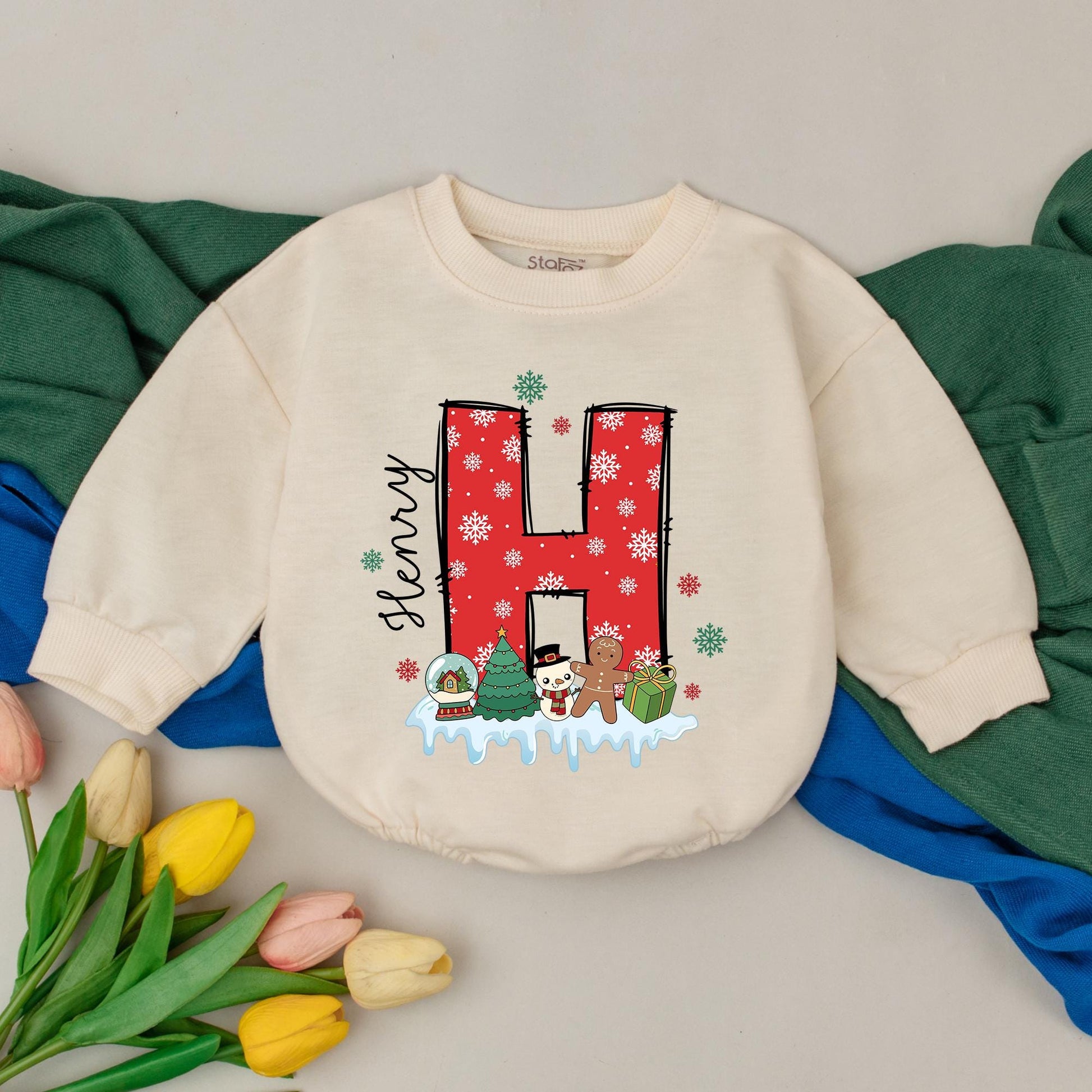Personalized Christmas Baby Romper Custom Name Initial Snowflake Design Festive First Christmas Bubble Romper for Newborn Girls Boys Baby Shower Gift