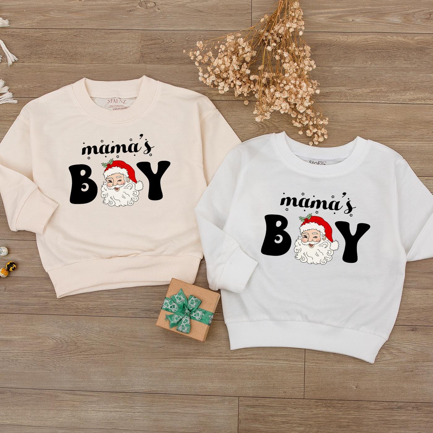 Cute Mama's Boy Christmas Baby Bubble Romper with Funny Santa Claus Design Perfect First Holiday Newborn Outfit Festive Red Hat White Beard Bodysuit