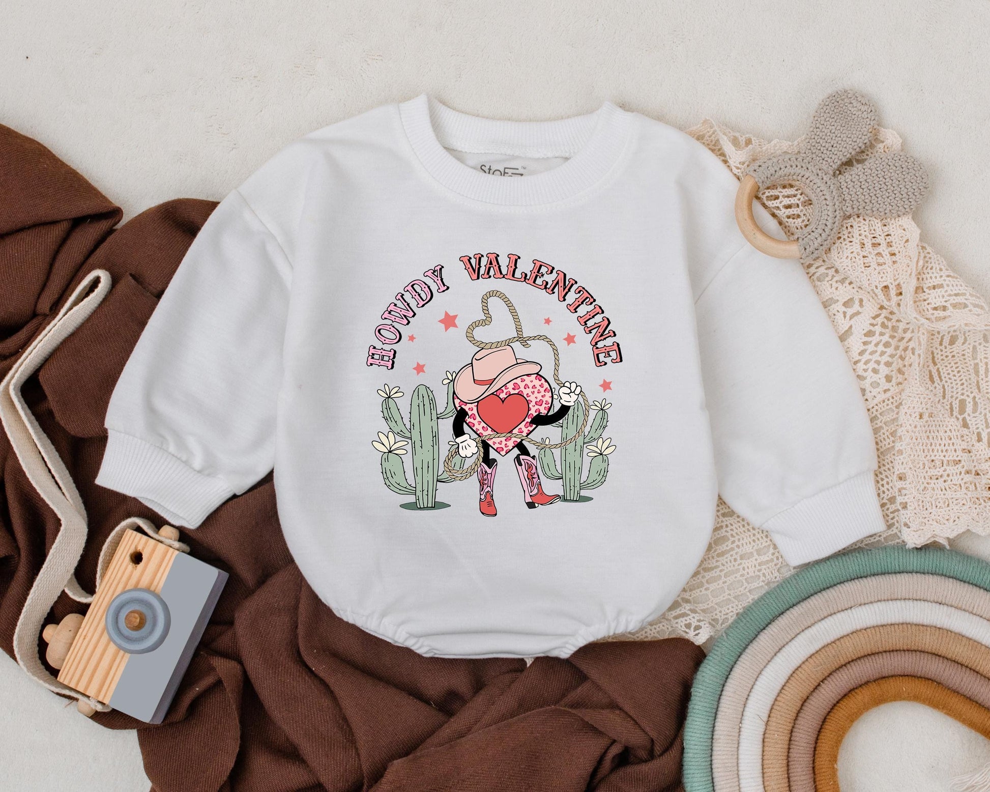 Howdy Valentine Bubble Romper for Baby Girl! First Valentine's Day Gift Newborn Infant Bodysuit, Western Heart Design, Retro Baby Shower Gift, Cute