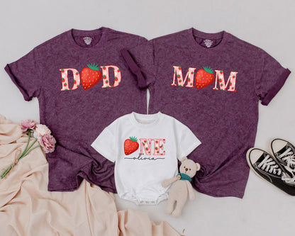 Matching Berry First Birthday Family Shirts – Sweet One Outfit, Strawberry Party Tees for Mom, Dad, Brother & Baby Olivia