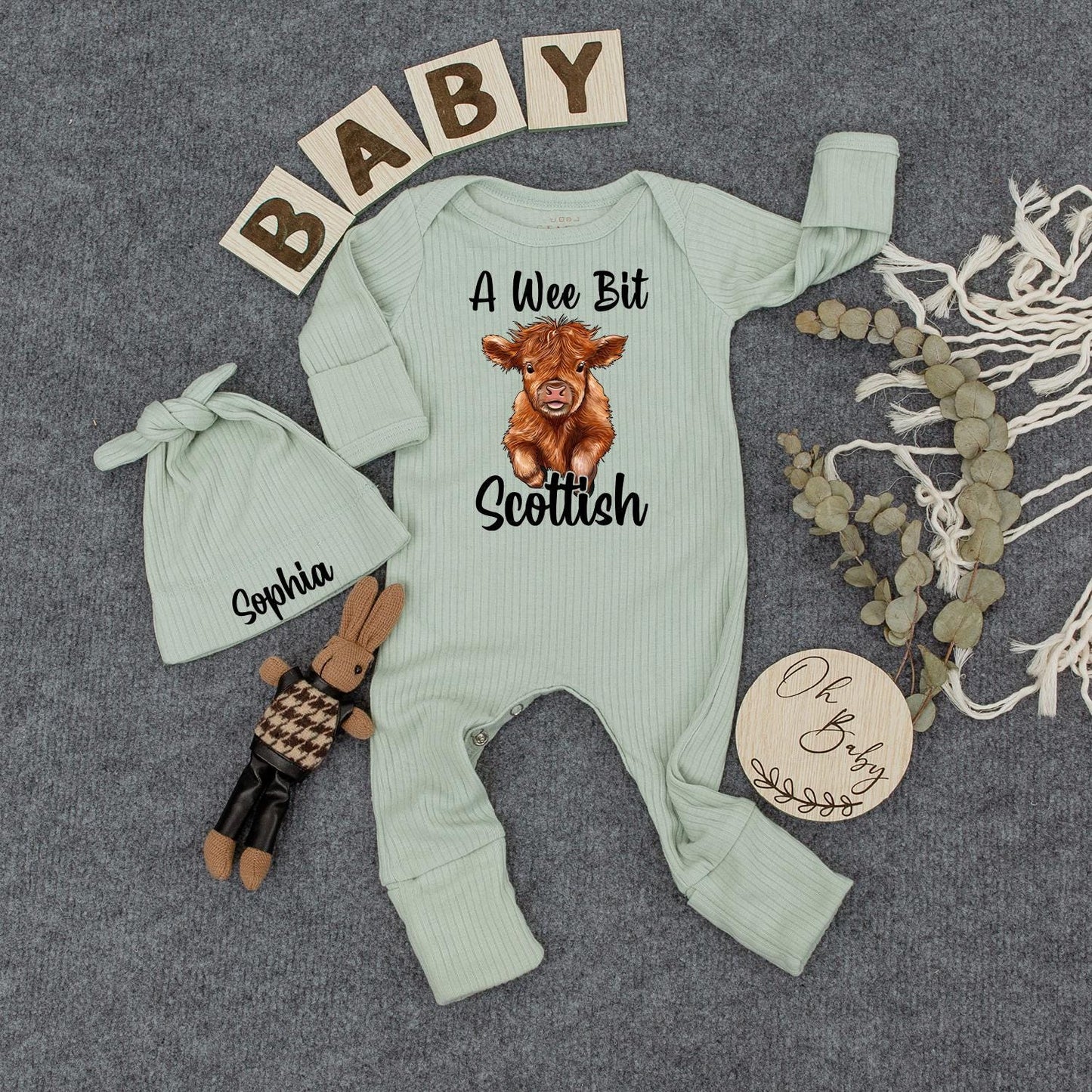 Scottish Baby Bodysuit & Hat Set: Cute Highland Cow Design, Funny Baby Gift, New Baby Announcement, Infant Outfit