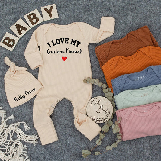 I Love My Custom Name Bodysuit and Hat Set for Baby Pregnancy Announcement Newborn Outfit with Red Heart Simple Modern Design