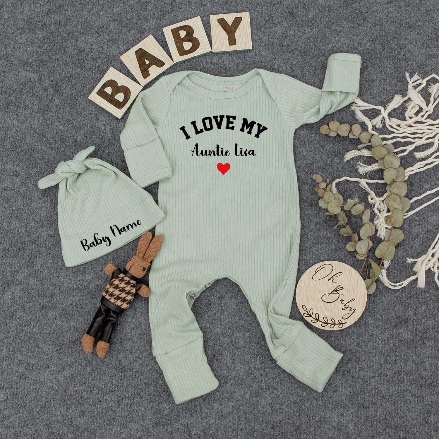 I Love My Custom Name Bodysuit and Hat Set for Baby Pregnancy Announcement Newborn Outfit with Red Heart Simple Modern Design