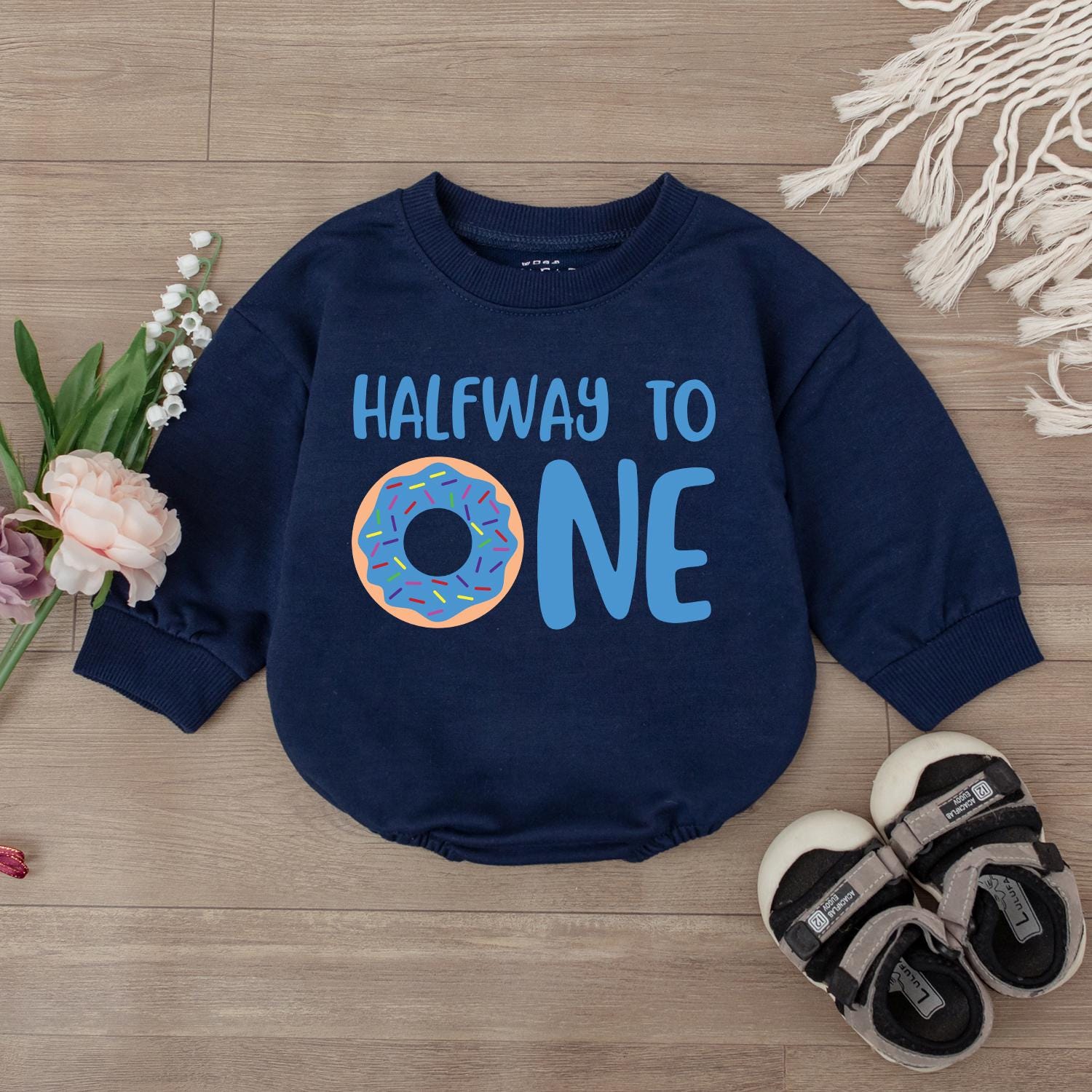 Half Way To One Donut Birthday Romper Cute Donut Design Baby Boy Outfit First Birthday Gift Comfortable Cotton Bodysuit Celebration Wear