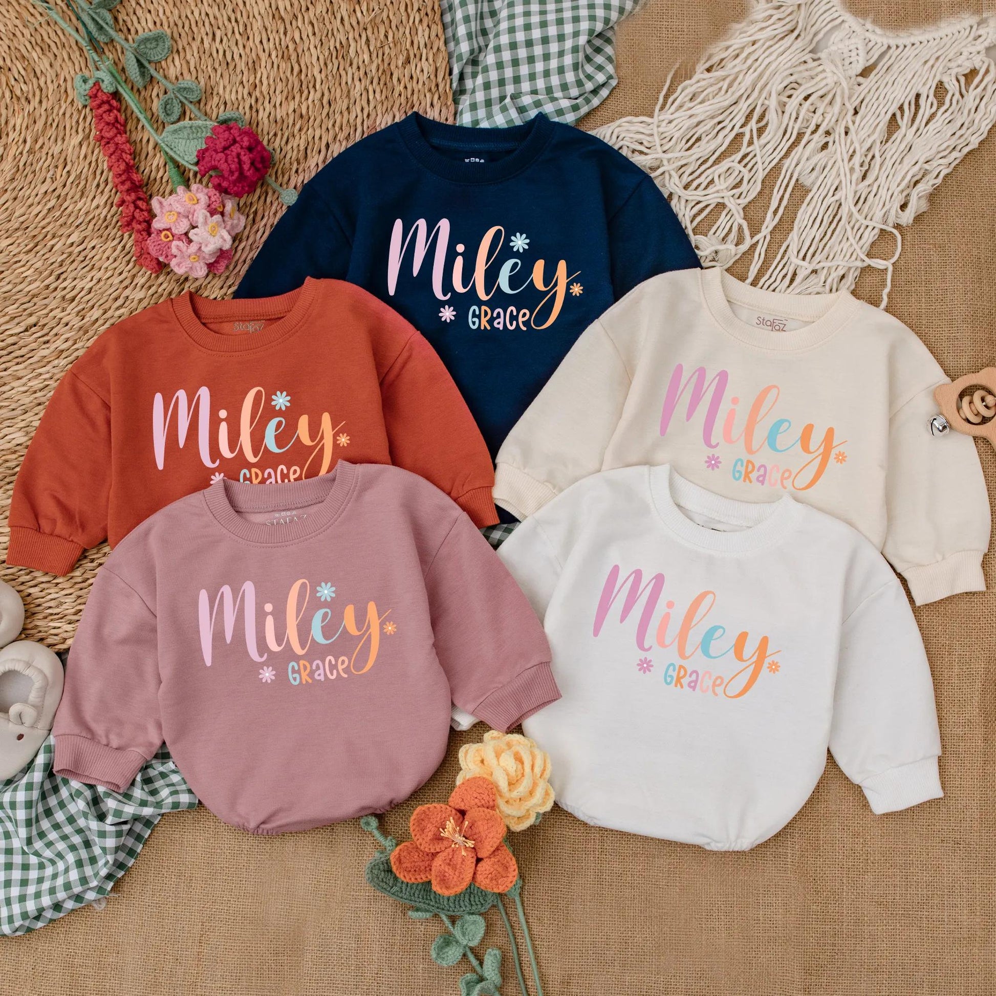 Custom Name Daisy Baby Romper Sweet Daisy Girl Bodysuit Newborn Outfit Adorable Baby Girl Coming Home Celebration Gift