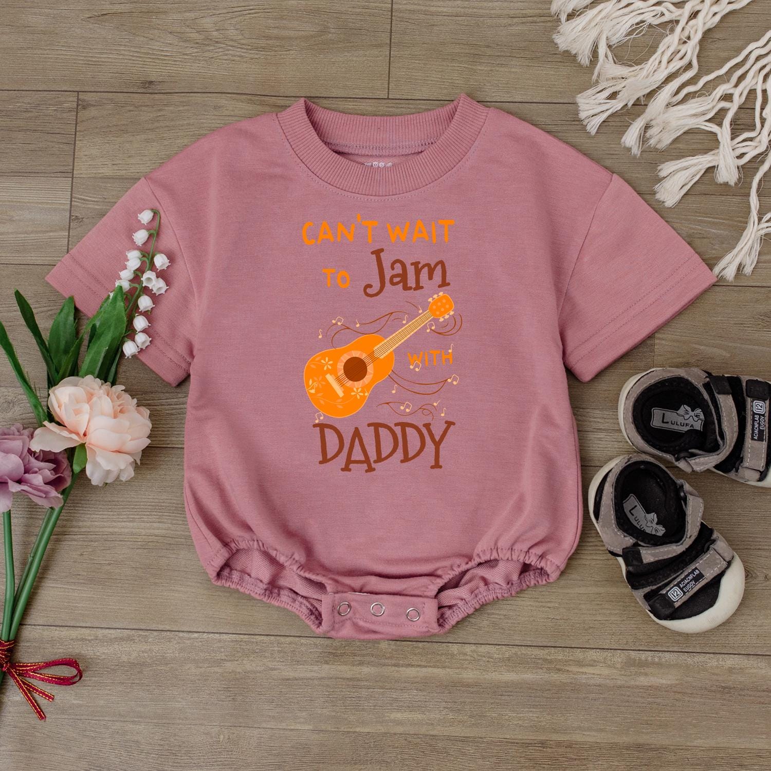 Daddy and Me Music Theme Baby Romper Cute Guitar Bodysuit for Father's Day Gift Newborn Baby Shower Summer Outfit