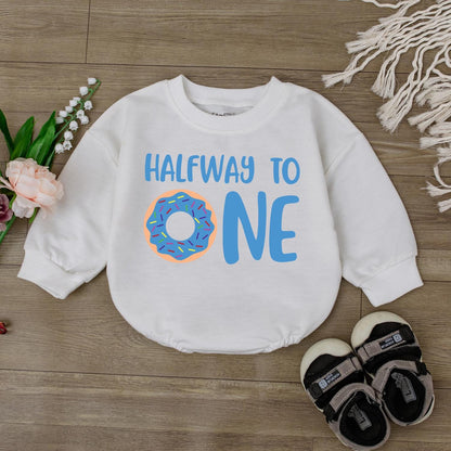 Half Way To One Donut Birthday Romper Cute Donut Design Baby Boy Outfit First Birthday Gift Comfortable Cotton Bodysuit Celebration Wear
