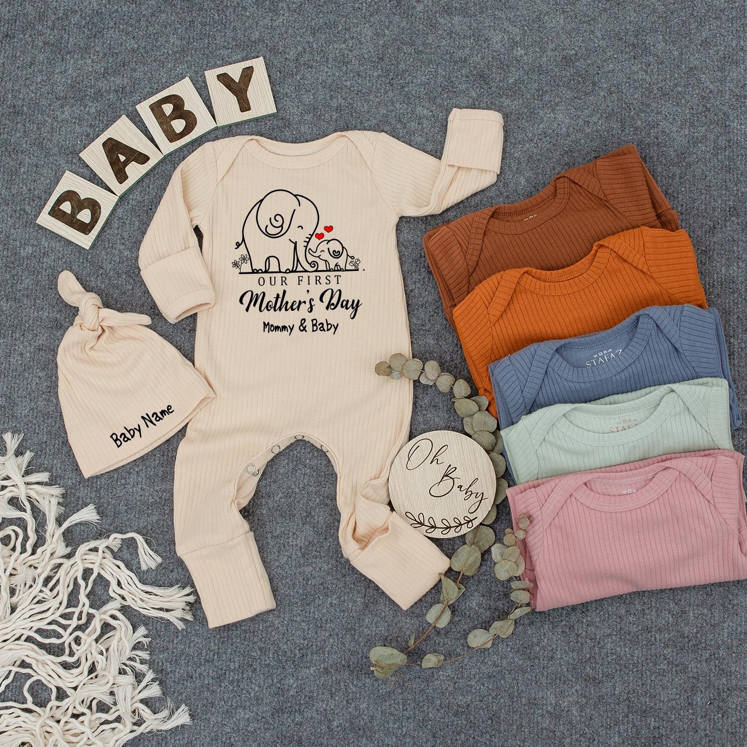 Personalized First Mother's Day Baby Bodysuit Outfit with Hat - Sweet Mommy & Baby Elephant Design - Custom Name Newborn Romper, Cute Gift 138