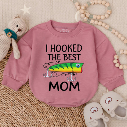 I Hooked The Best Mom Bubble Romper, Mommy and Me Baby Outfit, Natural White Cotton Fishing Trip Toddler Onesie for Mama's Girl or Boy Little Buddy Gift