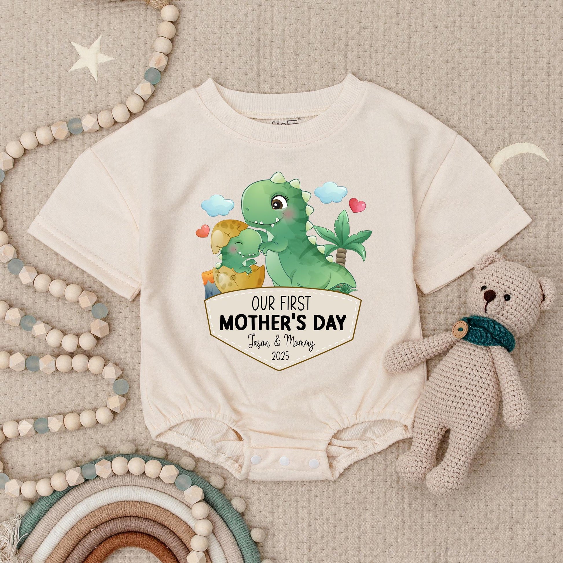 First Mother's Day Dinosaur Baby Romper, Personalized with Name & Year, Cute Pastel Green Dino Bodysuit, Soft Cotton, New Mom Gift 2025