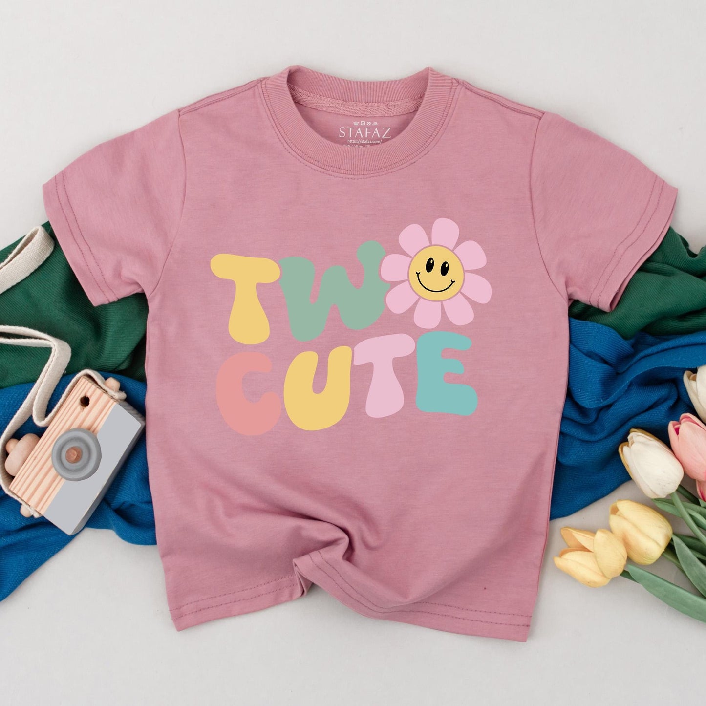 Two Cute Birthday Shirt for Girls: Retro 2nd Birthday Toddler Tee with Smiley Flower Design, Baby Girl Outfit Second Birthday Gift