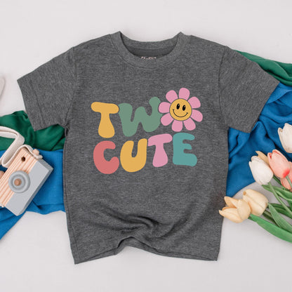 Two Cute Birthday Shirt for Girls: Retro 2nd Birthday Toddler Tee with Smiley Flower Design, Baby Girl Outfit Second Birthday Gift