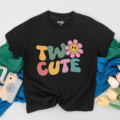 Two Cute Birthday Shirt for Girls: Retro 2nd Birthday Toddler Tee with Smiley Flower Design, Baby Girl Outfit Second Birthday Gift