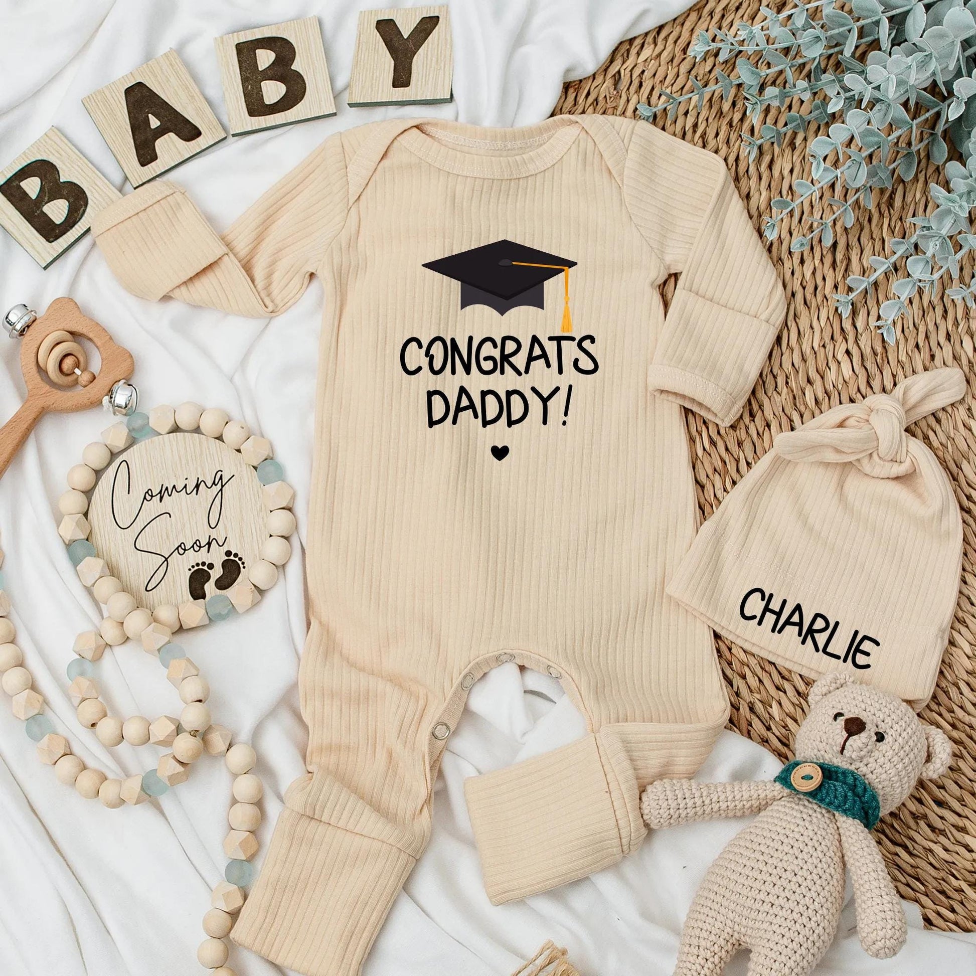 Congrats Daddy Baby Bodysuit Graduation Gift for New Dad from Baby Black Cap Yellow Tassel Newborn Romper First Father's Day Outfit