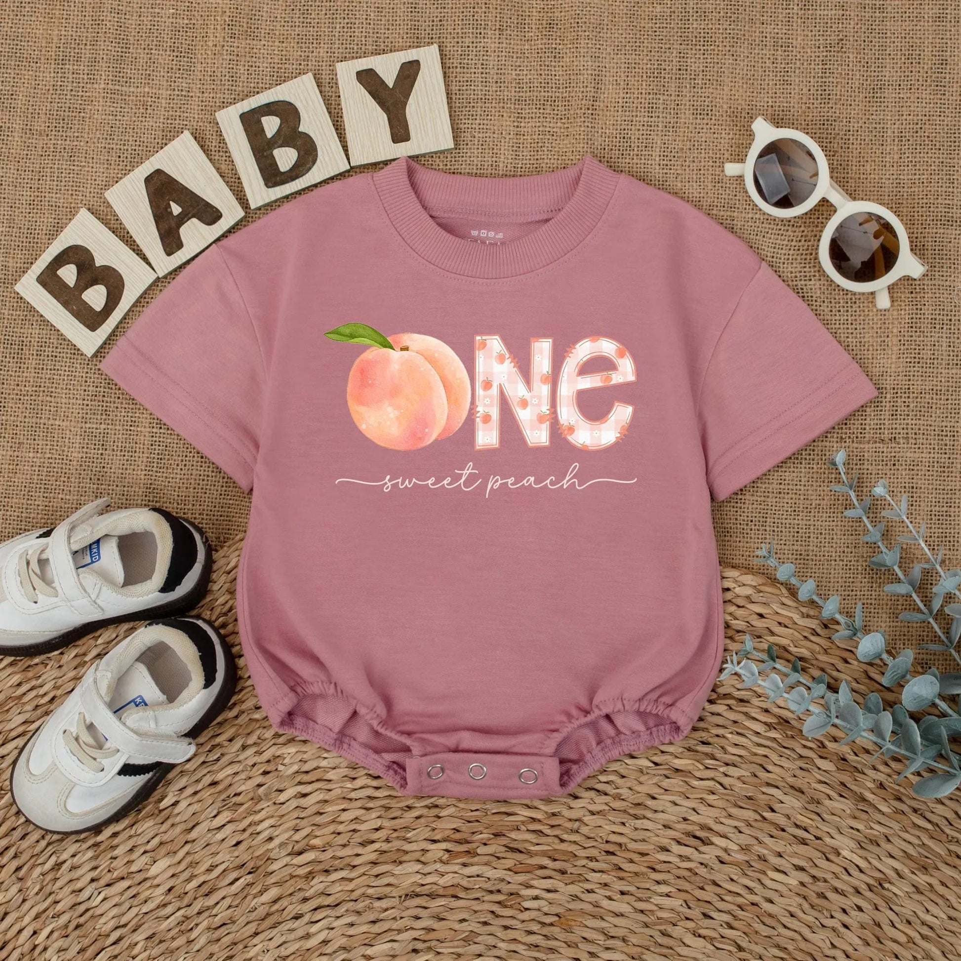 Sweet Peach First Birthday Romper Baby Girl Outfit Personalized Name Summer Party Gift 1st Birthday Bodysuit Peach Lover