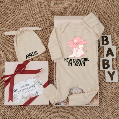 New Cowgirl in Town Baby Bodysuit, Personalized Western Baby Girl Outfit, Custom Cowgirl Hat Baby Clothes, Rodeo Newborn Gift