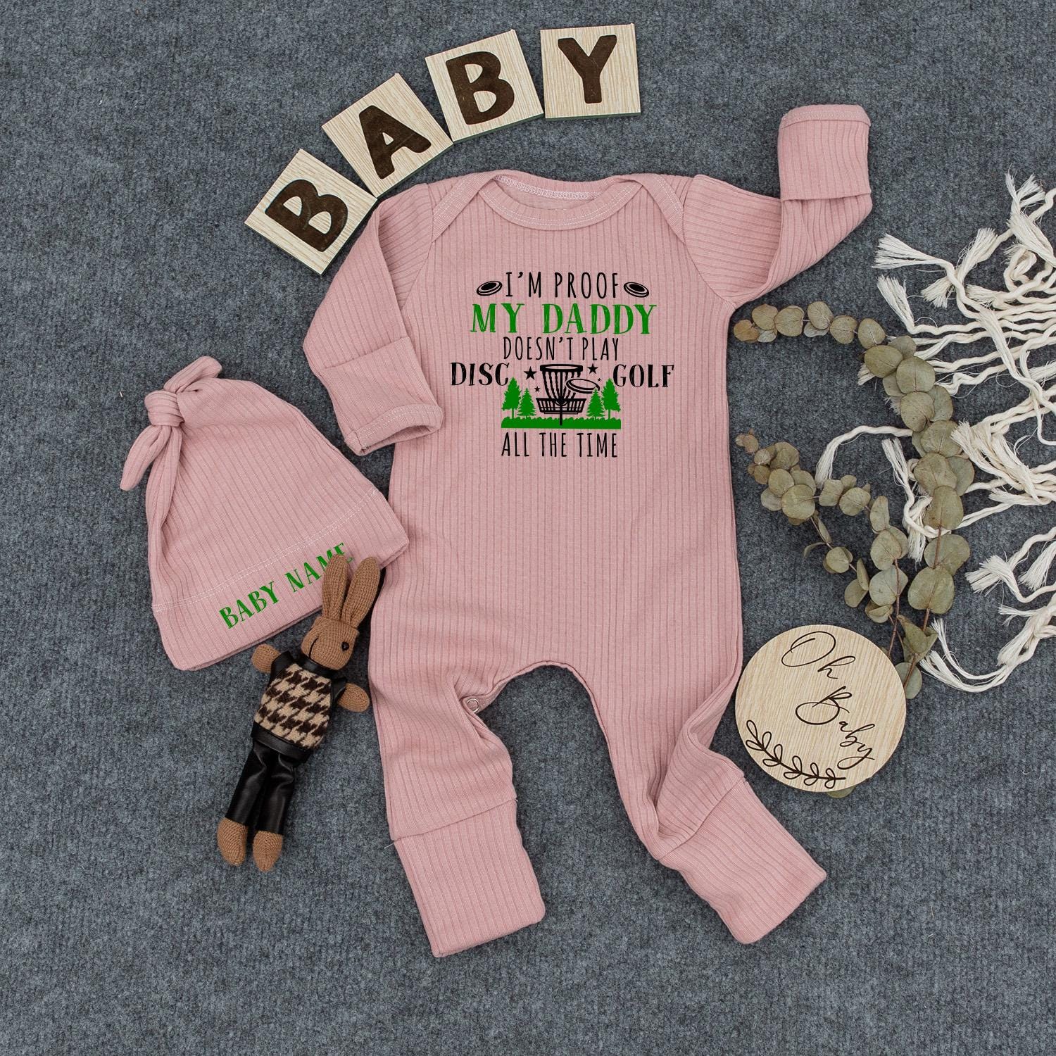 Personalized Disc Golf Baby Bodysuit and Hat Set Funny Daddy Newborn Outfit Gender Reveal Gift for Baby Boys Girls Coming Home