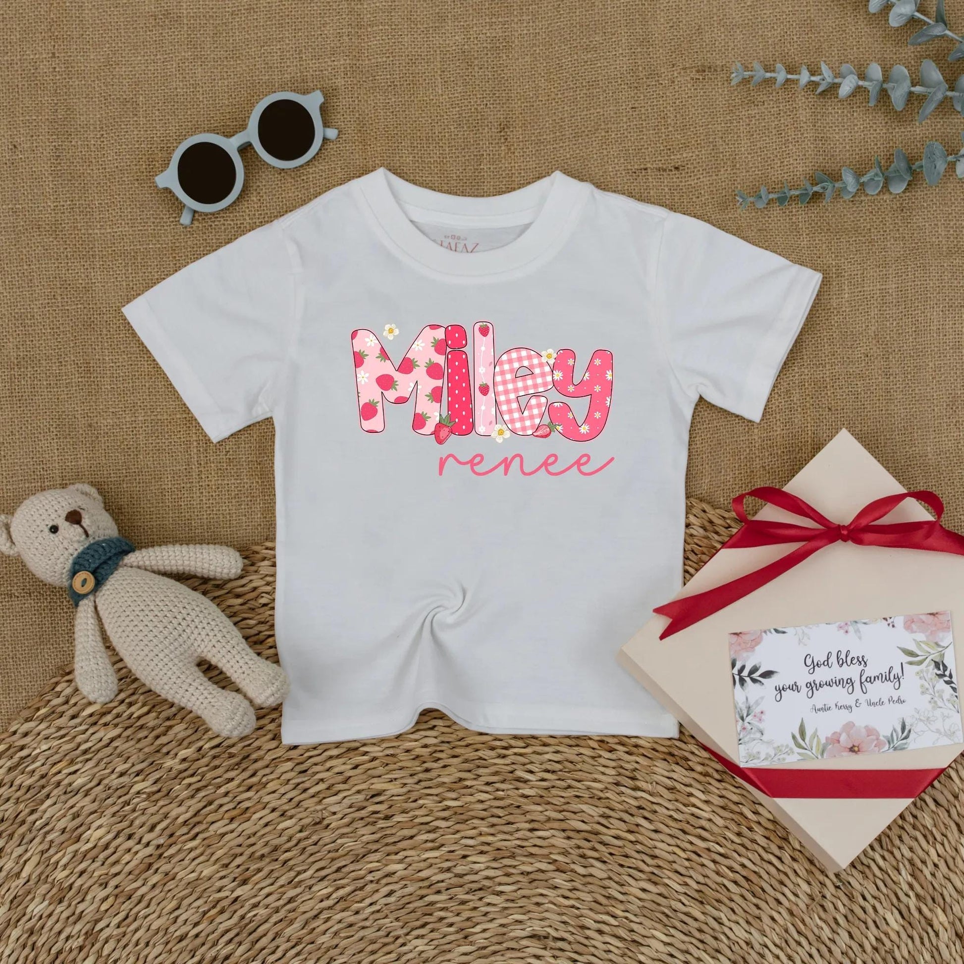 Custom Name Strawberry Romper for Baby Girl Personalized Berry First Birthday Outfit Cute Summer Toddler Girl Gift Cotton Comfortable Seasonal Outfit