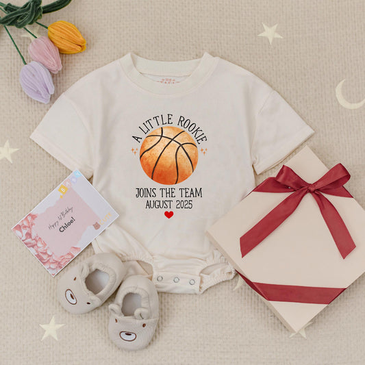 Future Rookie August 2025 Baby Romper, Basketball Pregnancy Announcement Bodysuit, Cute Sports Baby Shower Gift, Little MVP Outfit, Custom Date Reveal
