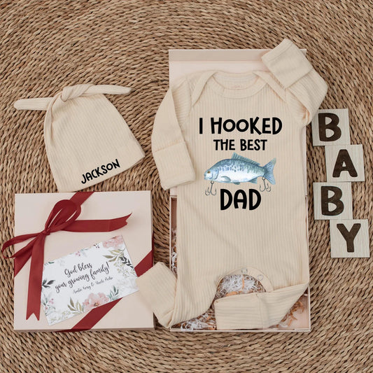 Hooked the Best Dad Baby Bodysuit Cute Fishing Outfit for New Dads Funny Newborn Gift Idea for Fisherman Daddy