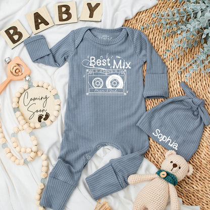 Personalized Best Mix Mom and Dad Cassette Tape Baby Bodysuit 80s Music Lover Newborn Outfit Funny Retro Mixtape Baby Shower Gift Clothes.