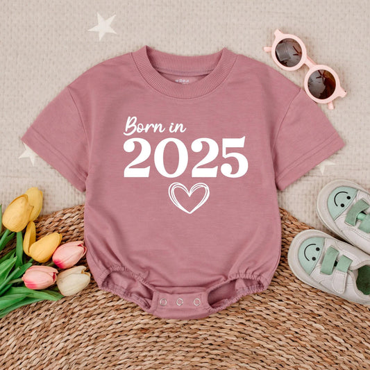 Personalized Born in 2025 Baby Bubble Romper Cute Newborn Outfit Idea First Year Clothes for Baby Boy or Girl Shower Gift Comfortable Soft