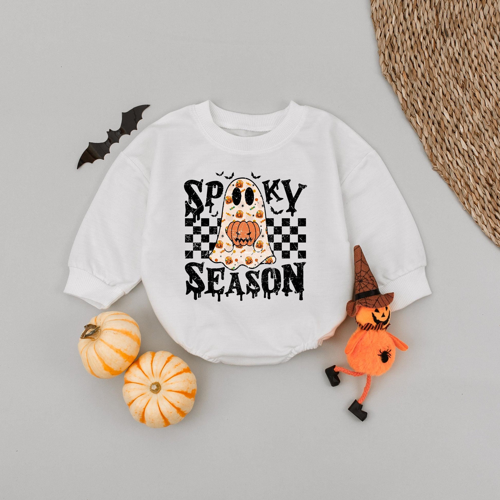 Retro Ghost Spooky Season Happy Halloween Baby Bubble Romper with Vintage Bats Design and Pumpkin Patch for Newborn Infant Boy Girl Fall Outfit