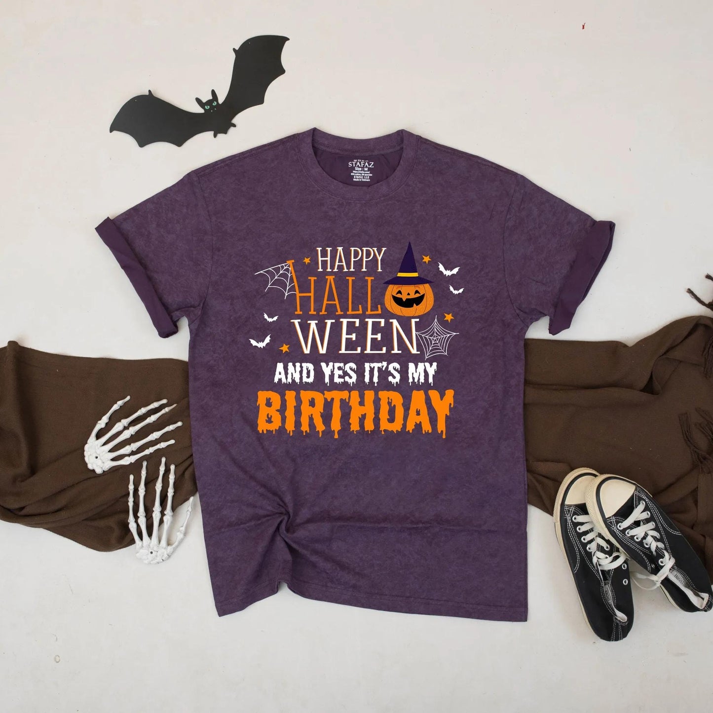 Halloween Birthday Shirt: Spooky & Funny Birthday Tee for October 31st! Cute Pumpkin Witch Outfit, Halloween Party Gift
