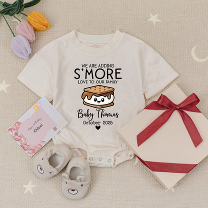 S'more Love Pregnancy Reveal Romper Personalized Baby Thomas October 2025 Babysuit, Adding to Our Family Cute Sibling Announcement Outfit, Girl or Boy (140)