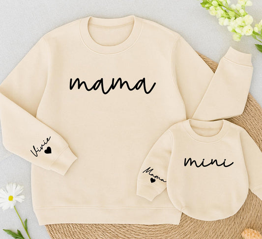 Personalized Mama Mini Matching Sweatshirt Set Minimalist Black Handwritten Font Family Outfits Daughter Baby Girl Holiday Gift