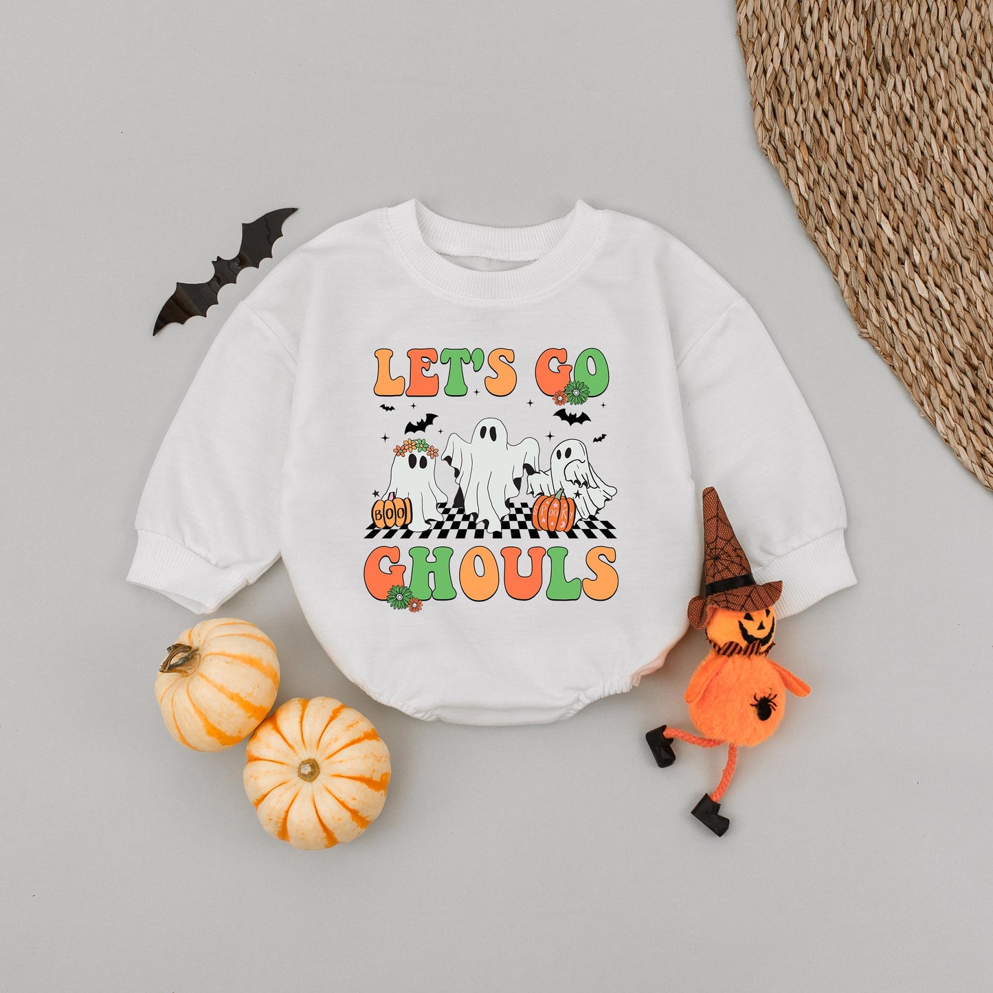 Let's Go Ghouls Baby Romper Orange Green Retro Ghost Halloween Gift for Baby Girl Spooky Season Bodysuit Newborn Trick or Treat Outfit