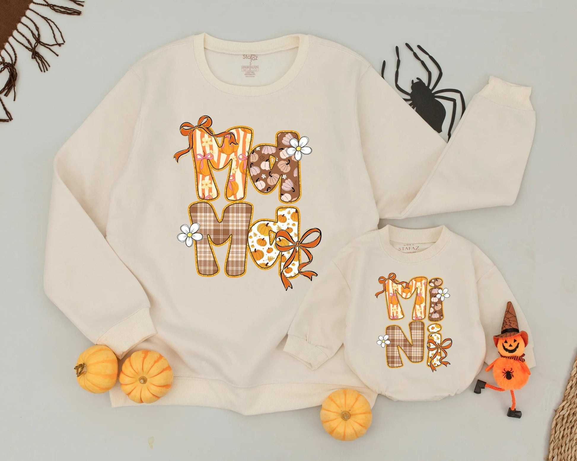 Mommy and Me Halloween Sweatshirt Set, Retro Mama Mini Outfit with Gold Glitter Pumpkins & Flowers, Cute Matching Family Sweaters, Spooky Season Style (138)