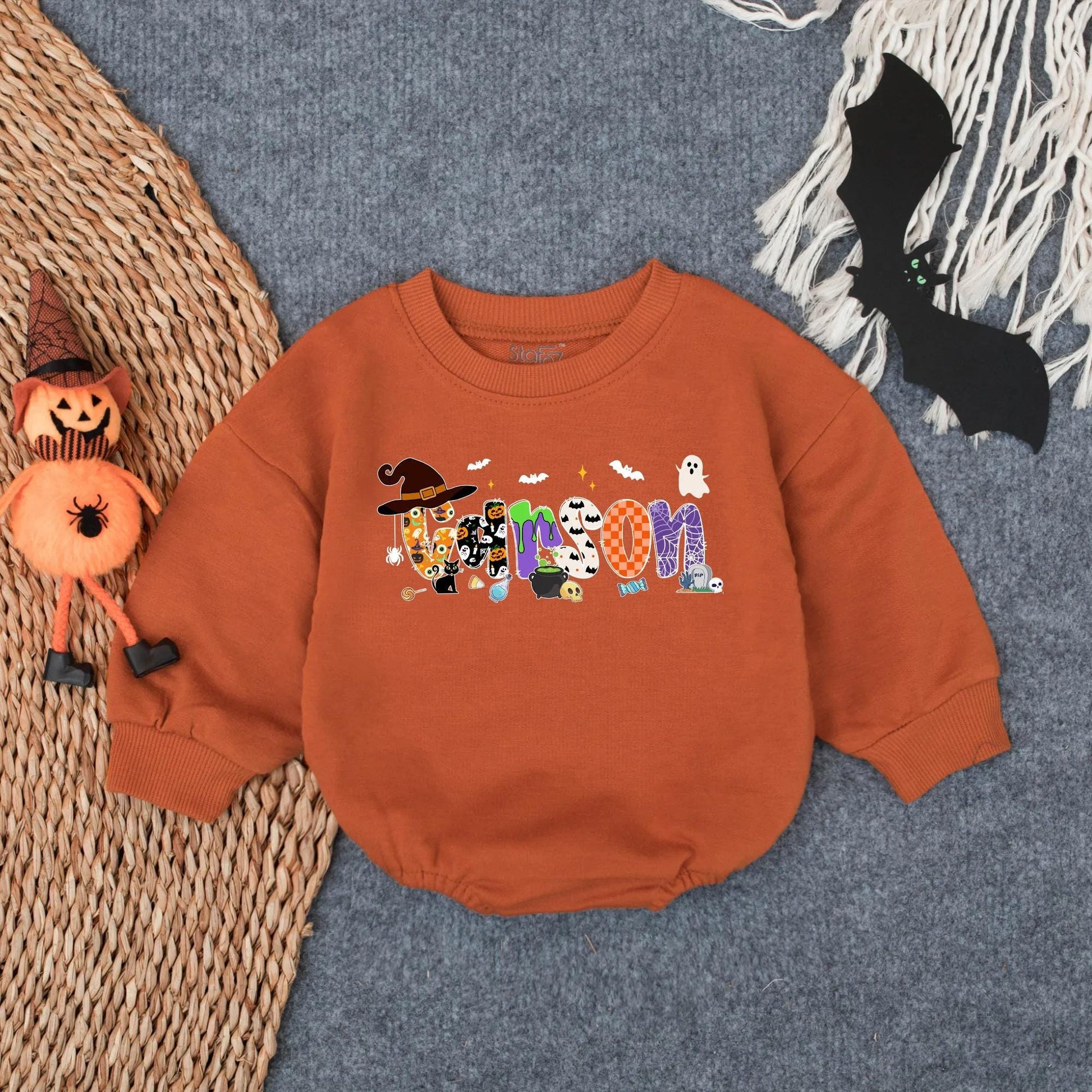 Personalized Baby Name Halloween Romper Sweatshirt, First Halloween Baby Bodysuit for Boy Girl Newborn Fall Outfit, Retro Bubble Romper Gift