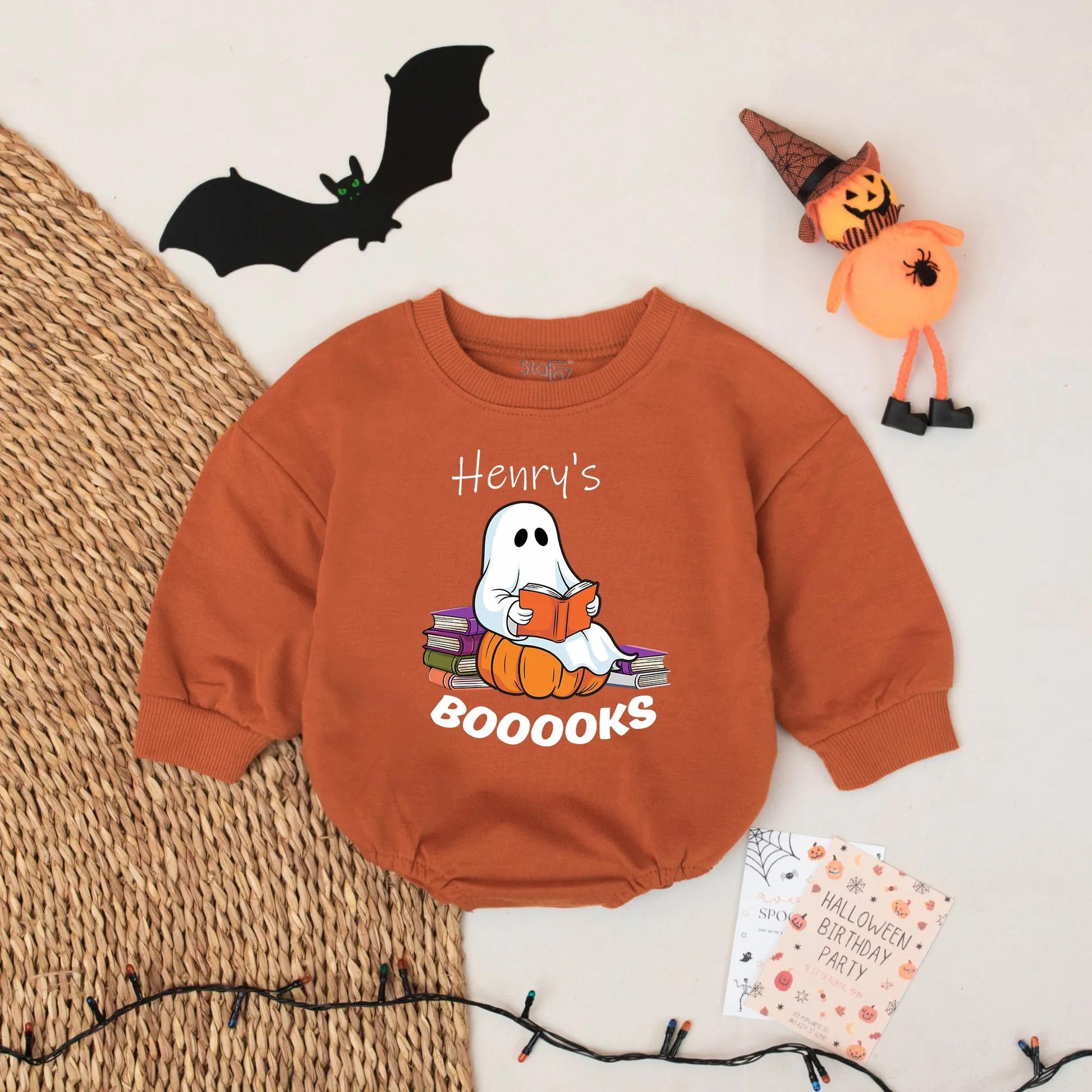 Personalized Ghost Reading Baby Romper for Book Lovers Cute Halloween Bodysuit Newborn Toddler Fall Outfit Whimsical Design with BOOOOOKS