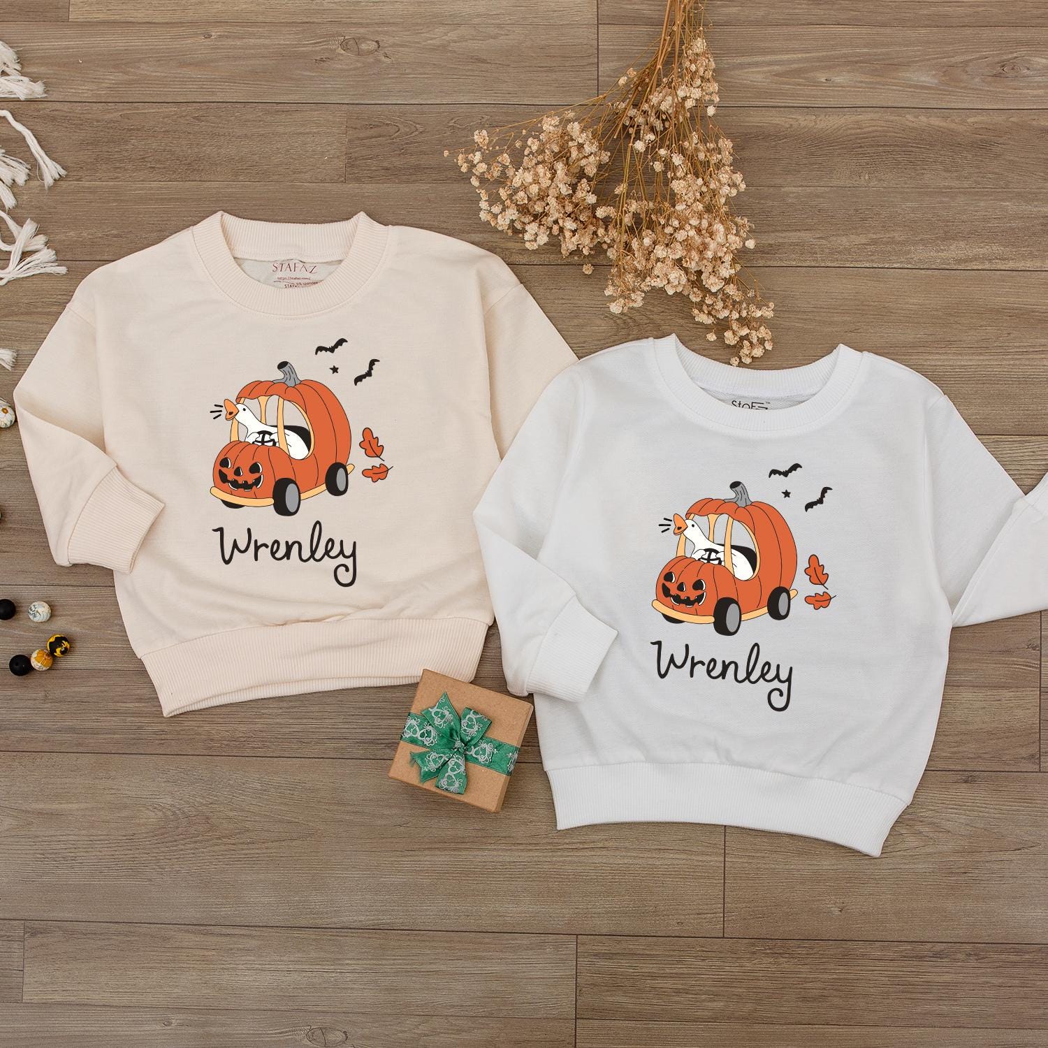 Personalized Halloween Pumpkin Car Baby Outfit Cat Driving Jack-o'-lantern Design Matching Fall Toddler Sweatshirt with Flying Bats Autumn Leaf