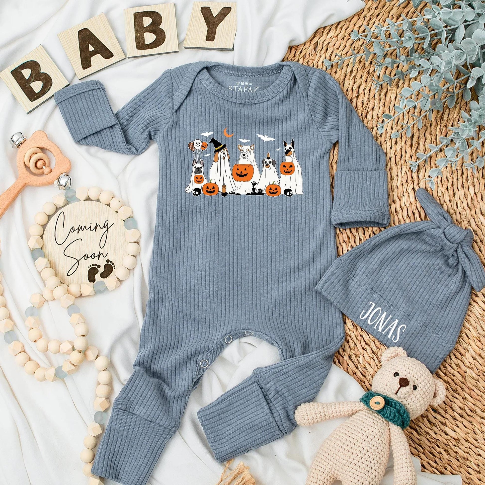 Cute Halloween Ghost Dogs Baby Bodysuit with Pumpkins and Bats Funny Spooky Newborn Romper Ideal Baby Shower Gift