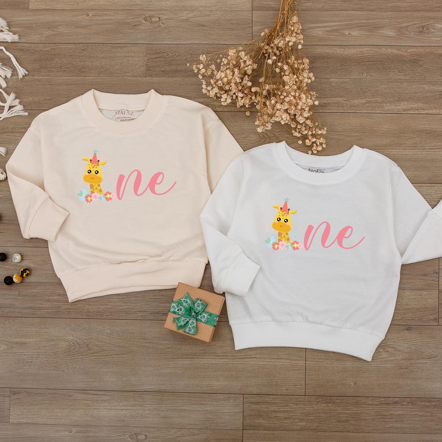 Giraffe One Birthday Outfit Baby Girl Boy Party Clothes Personalized First Birthday Romper Whimsical Flowers Cartoon Party Hat Cute 1st Birthday Gift 139 chars
