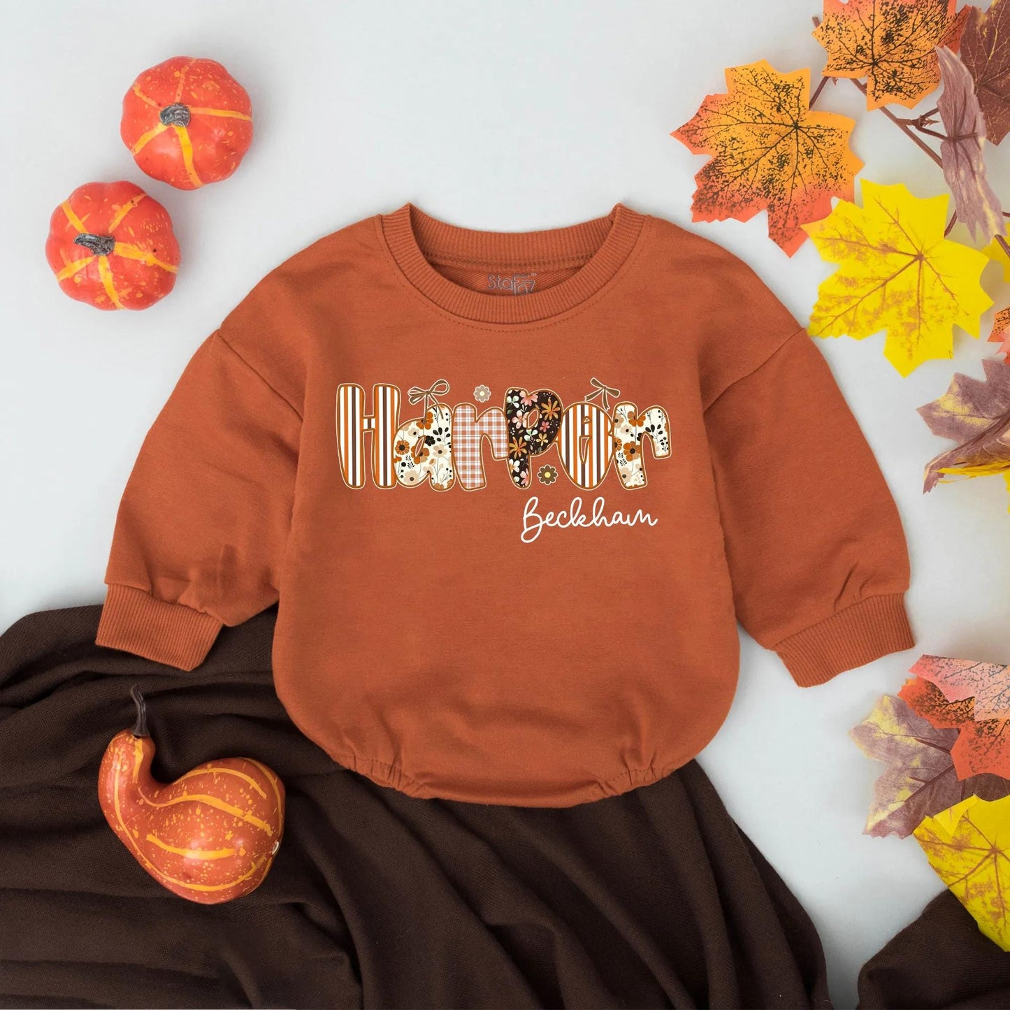 Harper Beckham Retro Fall Girl Romper Custom Pumpkin Floral Baby Outfit First Thanksgiving Toddler Gift Autumn Apparel