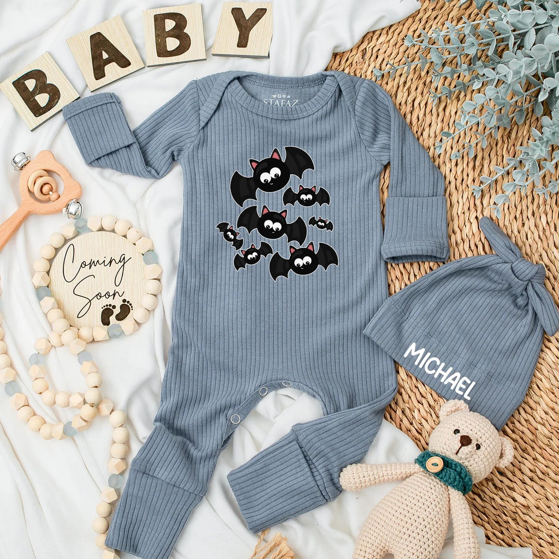 Cute Bat Cluster Halloween Baby Bodysuit Spooky Season Newborn Clothes First Halloween Baby Shower Gift Adorable Cartoon Design