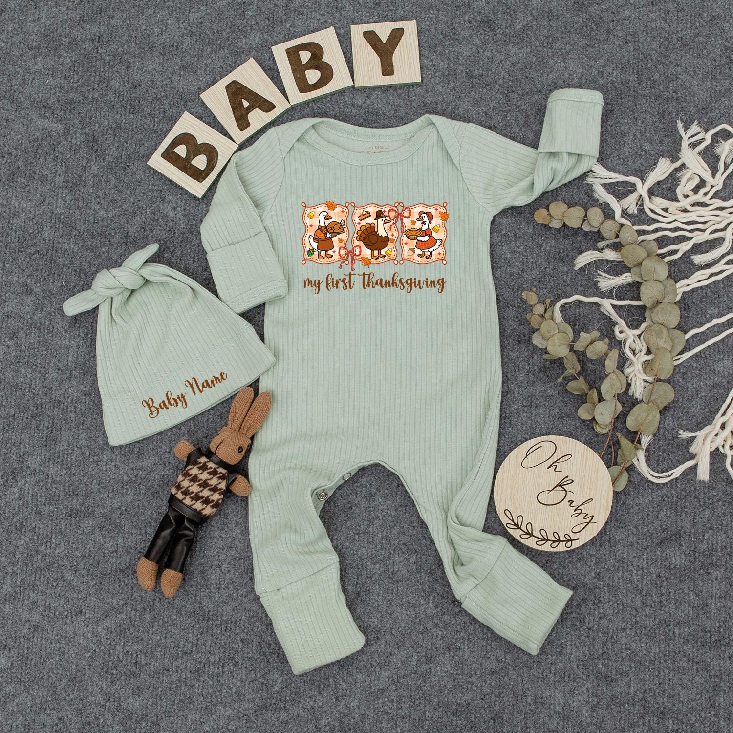 Personalized My First Thanksgiving Baby Outfit Whimsical Turkey Bodysuit Fall Gift Set Newborn Romper with Autumn Leaves and Berries Cute Infant Clothes