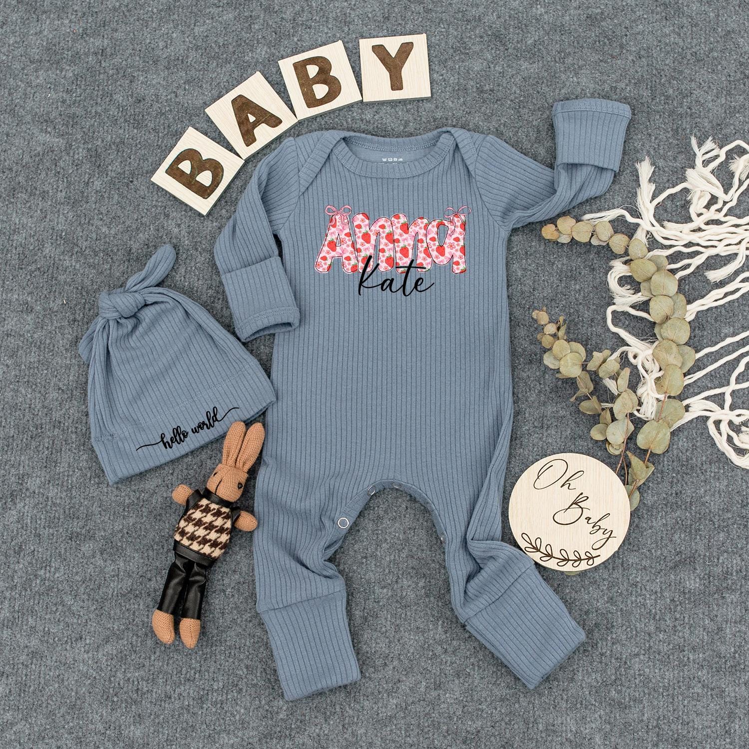 Personalized Strawberry Baby Bodysuit with Name Anni & Kate, Custom Girl Romper, Newborn Outfit, Cute Shower Gift, Soft Cotton Coming Home Clothes (139 chars)